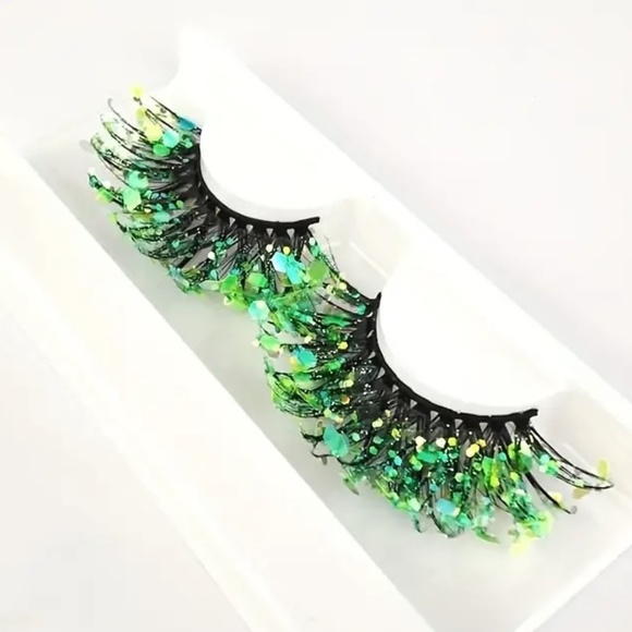 False Fake Eyelashes-Shimmer-Color-Glitter-Fluffy-Reusable - Picture 1 of 3